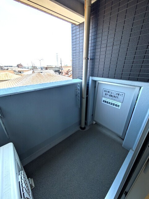バルコニー　陽当たり良好なバルコニーです