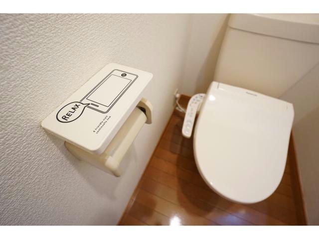その他設備　トイレにはスマホ置き♪