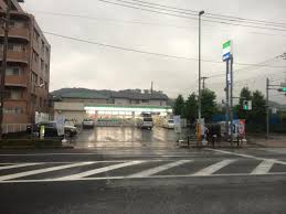 コンビニ　ファミリーマート稲城矢野口店（コンビニ）まで313m