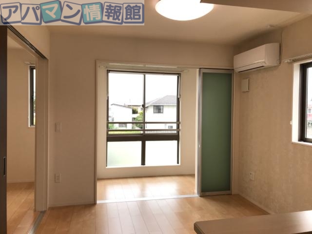 居室・リビング　リビング