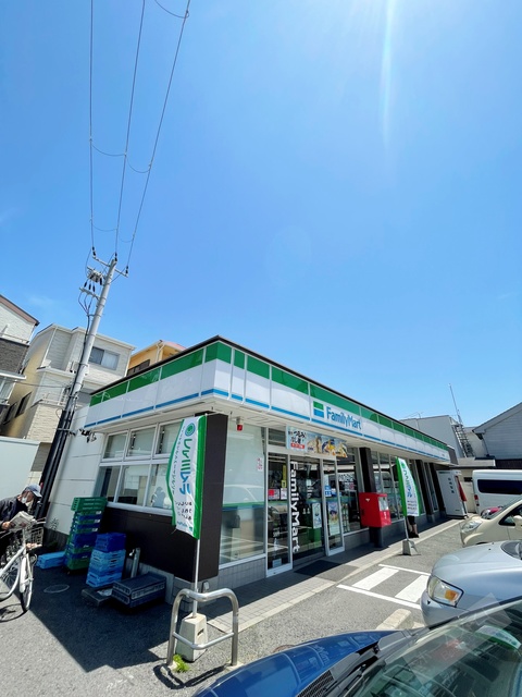 コンビニ　ファミリーマート京屋西湊店（コンビニ）まで491m