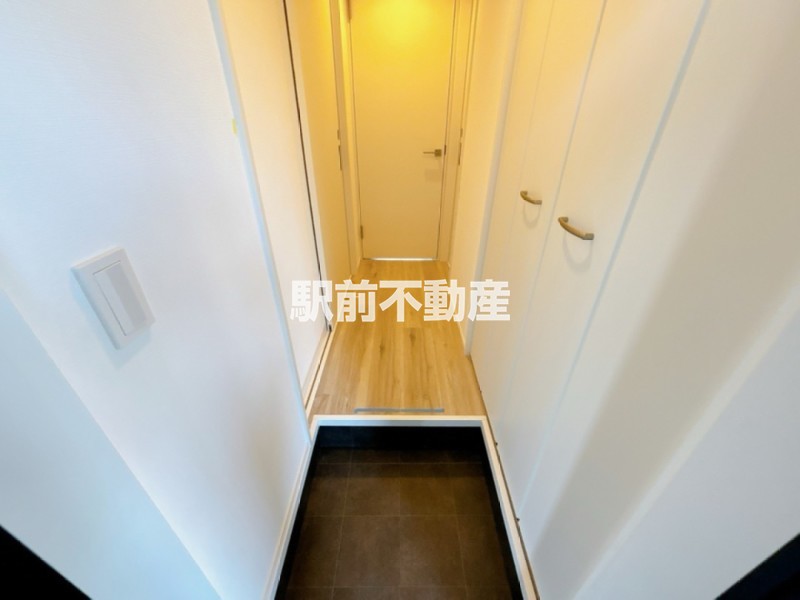 玄関　同建物別部屋