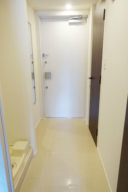 玄関　※写真は同タイプ住戸です。