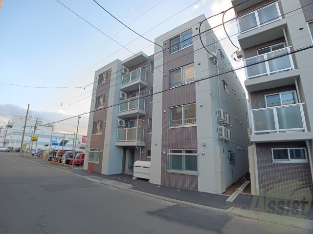 建物外観　札幌市東区北１８条東「ラフィーネ環状通東」