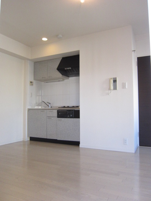 キッチン　写真は同タイプ住居です。