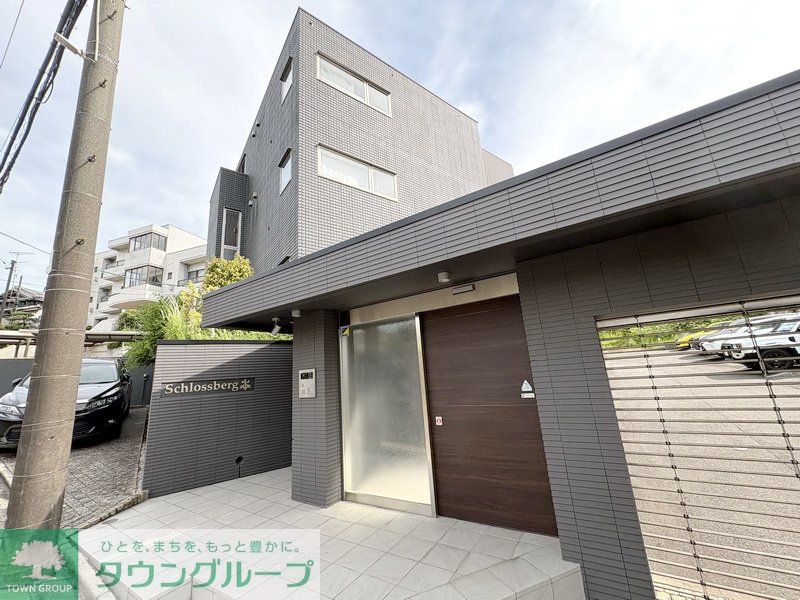 建物外観　エントランス