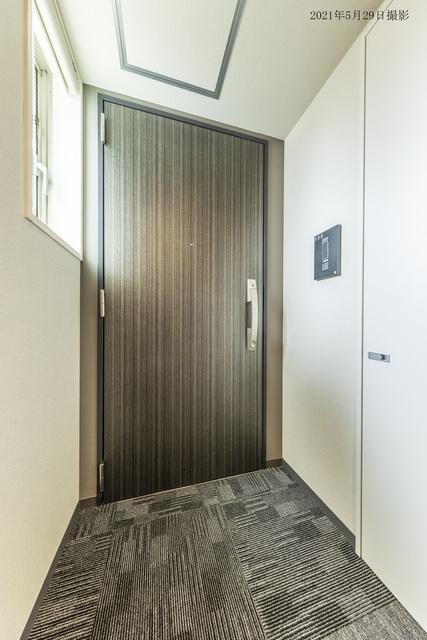 玄関　※写真は同タイプ住戸です。