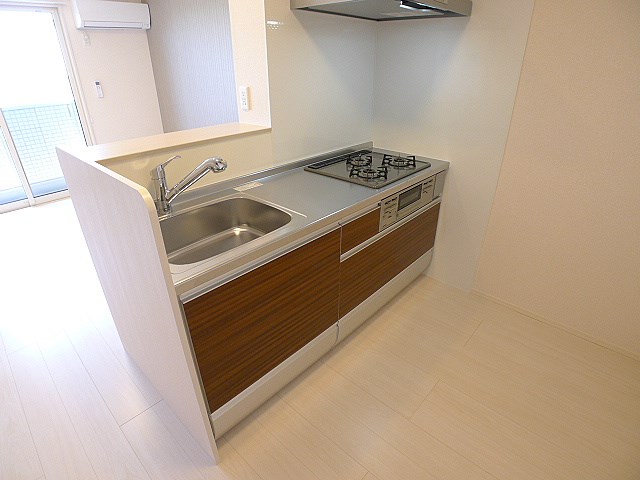 キッチン　写真は同型タイプ