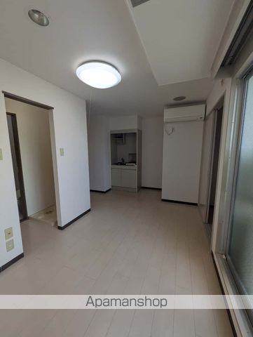 PIVOT静岡の居間写真