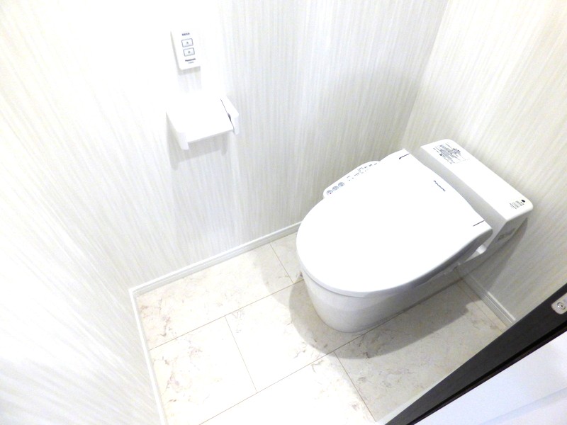 ＪＲ総武線 稲毛駅 徒歩13分 3階建 築7年のトイレ写真