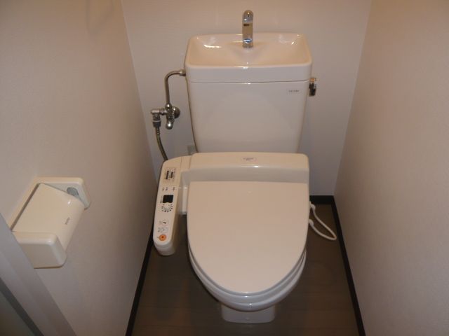 トイレ　ウォシュレット