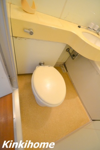 広島電鉄宇品線 袋町駅 徒歩3分 7階建 築47年のトイレ写真