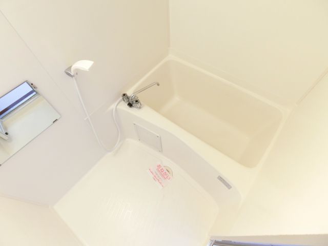 山田戸建住宅の風呂写真