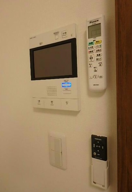 セキュリティ　モニタ付きインターホン