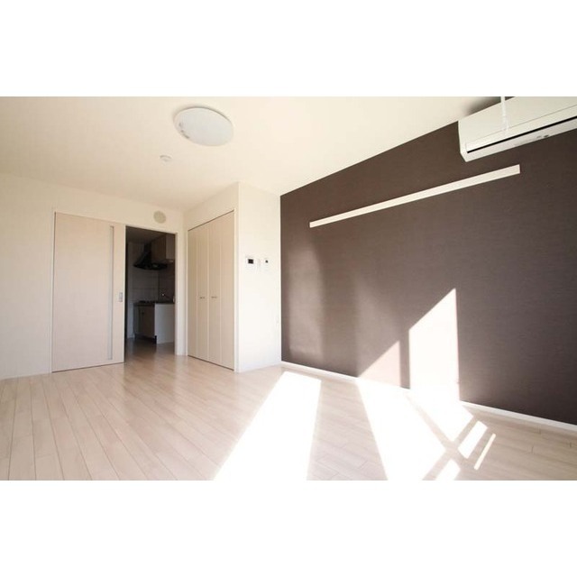 居室・リビング　※別部屋にて撮影（現況優先）