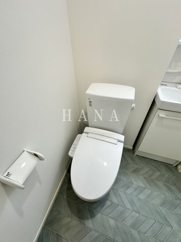 トイレ　清潔感のあるトイレです
