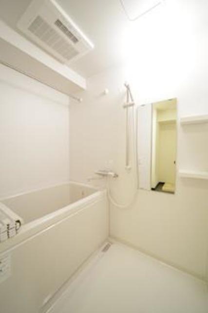 バス・シャワールーム　※写真は同タイプ住戸です。