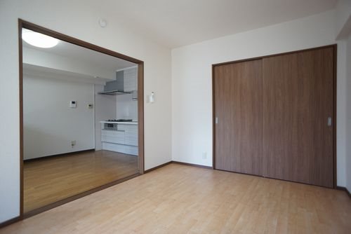 収納　各部屋に収納スペースあり☆※別部屋参考写真