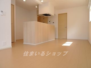 グリーンワールド IIIの居間写真