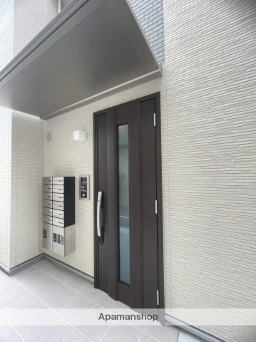 エントランス　駐車場