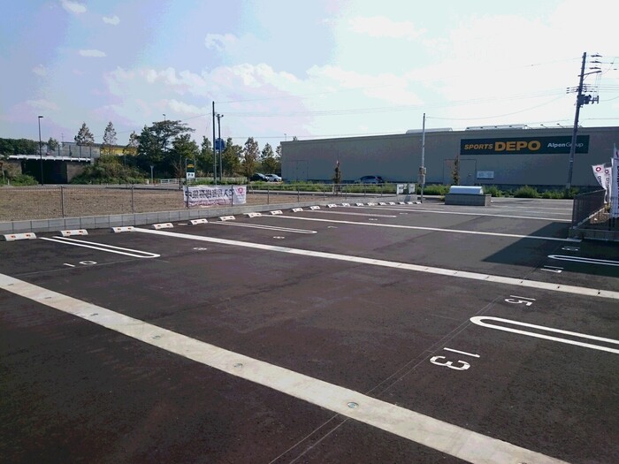 駐車場　消雪完備