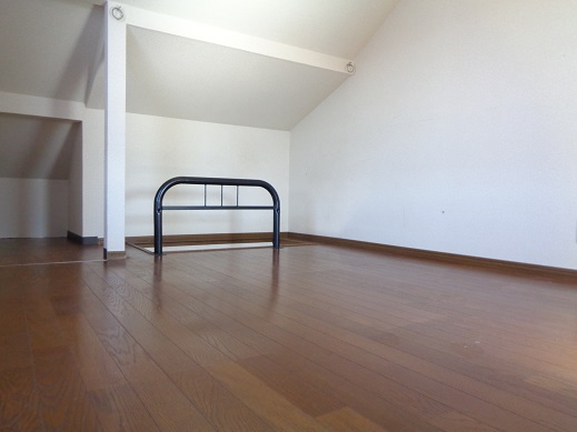 その他設備　屋根裏部屋