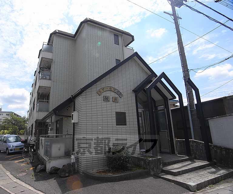 京都市伏見区向島善阿弥町のマンションの建物外観