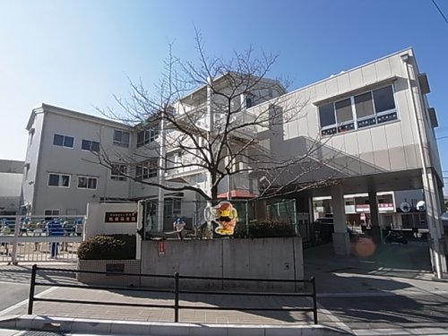 【奈良市鶴舞西町のマンションの幼稚園・保育園】