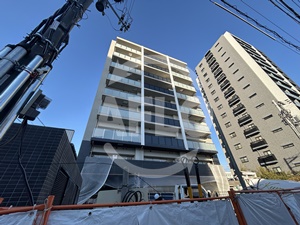 【大阪市城東区関目のマンションの建物外観】