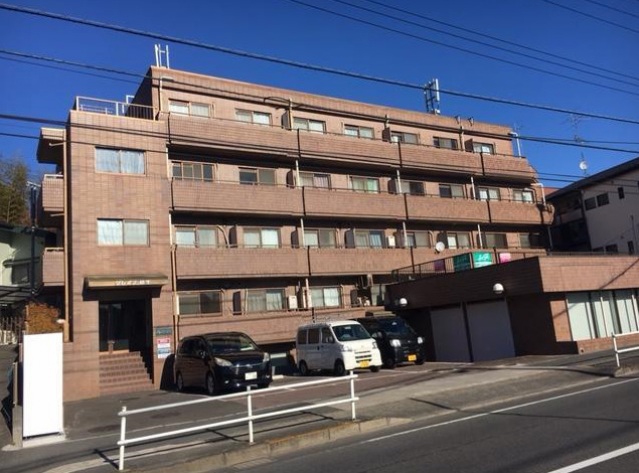 町田市能ヶ谷のマンションの建物外観