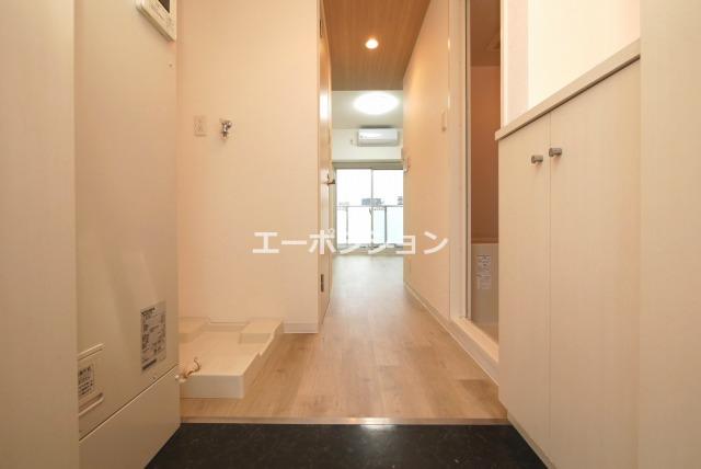 玄関　エルミタージュ難波南V
