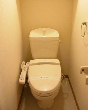 トイレ　温水洗浄便座付き