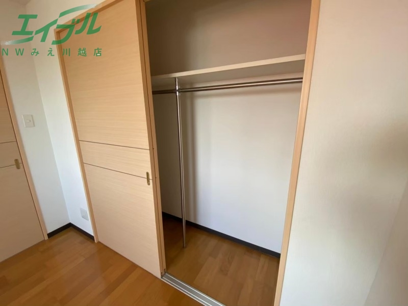 収納　同型参考写真