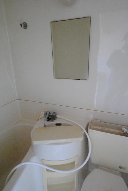 洗面設備　写真は２０２号室