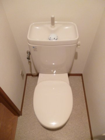 トイレ　トイレ※反転参考写真