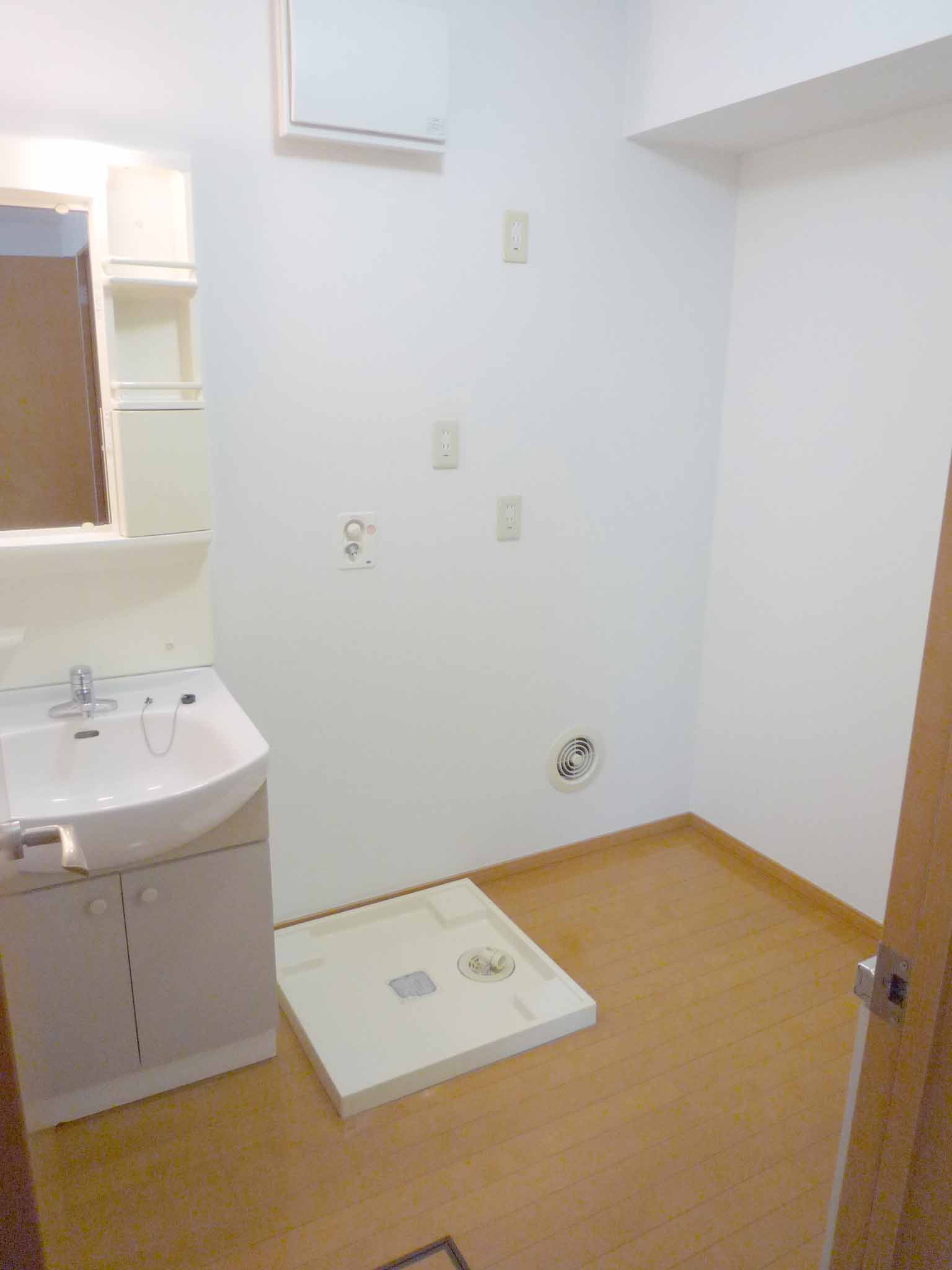 洗面設備　独立洗面脱衣所・室内洗濯機置場