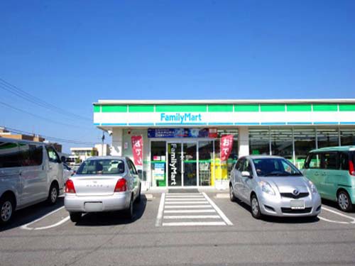 コンビニ　ファミリーマート 宇都宮済生会病院前店（コンビニ）まで462m