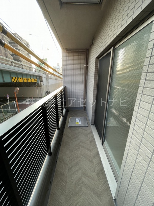 バルコニー　※同仕様別フロアの参考画像になります。