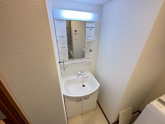 洗面設備　※別部屋の写真です