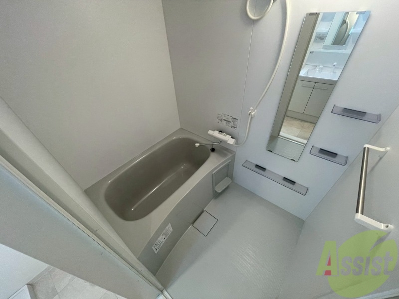 バス・シャワールーム　お風呂になります。一日の疲れを癒してくださいね。