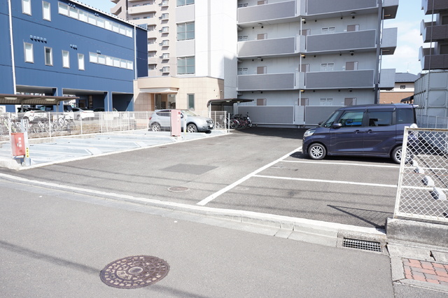 駐車場　★★駐車場★★