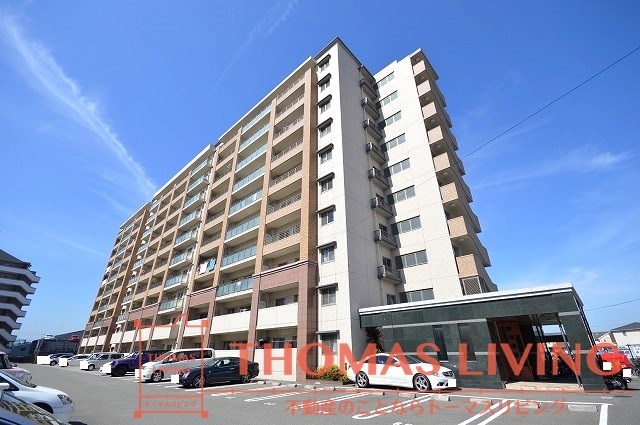 建物外観　粕屋町でのお部屋探しは、トーマスリビング粕屋店へご相談下さい