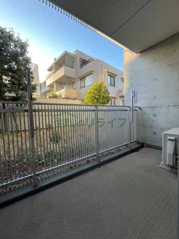 バルコニー　別部屋の参考写真です