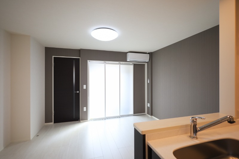 居室・リビング　図面と現状に相違がある場合には現状を優先