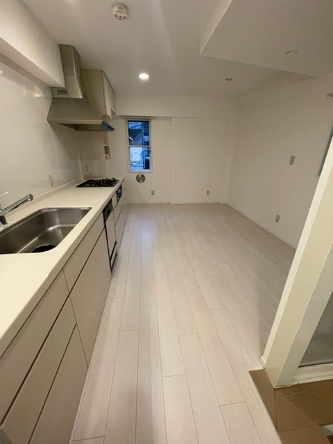 キッチン　ダイニングキッチン