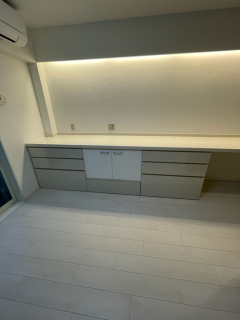 収納　テレビ台つき収納