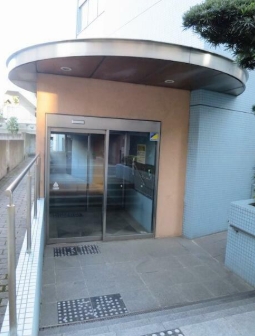 エントランス　毎日通るエントランス♪