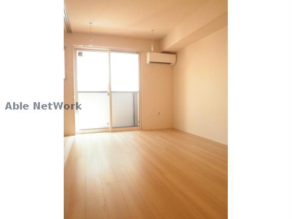 居室・リビング　日差しが差し込みます