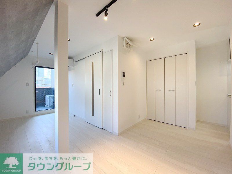 居室・リビング　同一施工会社参考写真