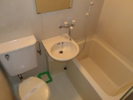 バス・シャワールーム　きれいなお風呂です
